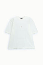 T-shirt bianca over con ricami