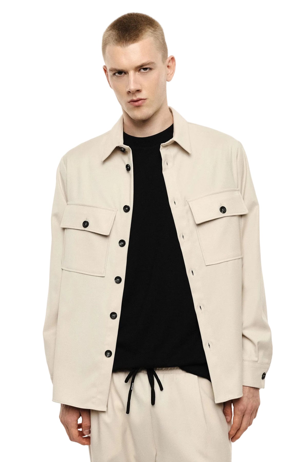 Camicia beige con tasche